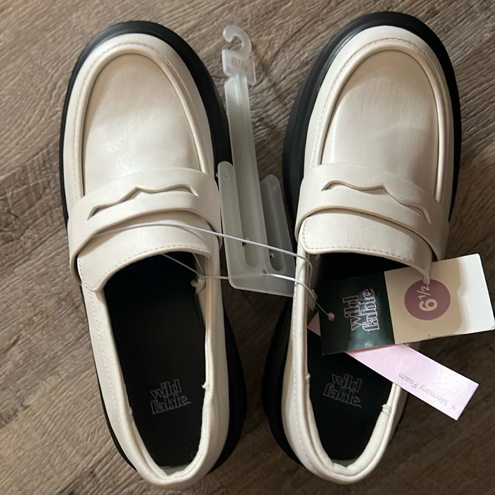 Brand new 61/2target shoes.
